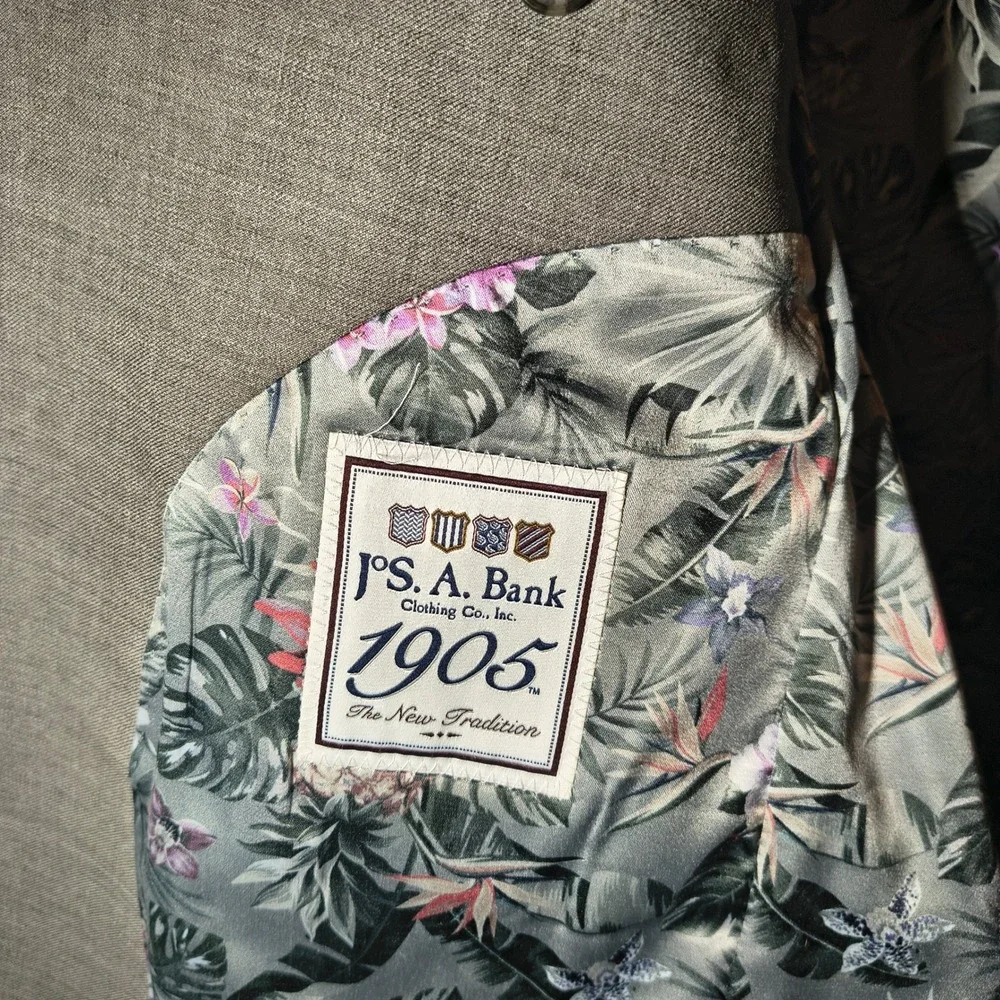 Jos A Bank 1905 Custom Made Blazer Gray Tropical Floral Lining Sport Coat Mens
